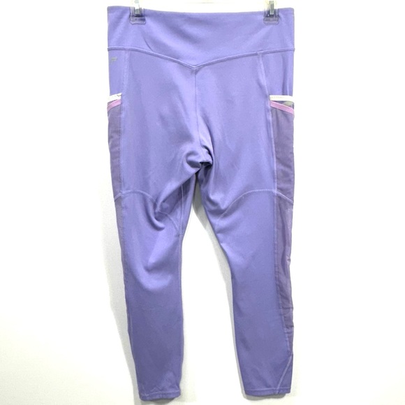 FABLETICS Trinity Motion365® Mid-Rise 7/8 Legging - Picture 4 of 8